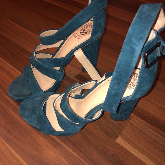 Gorgeous heels - Picture 2 of 7